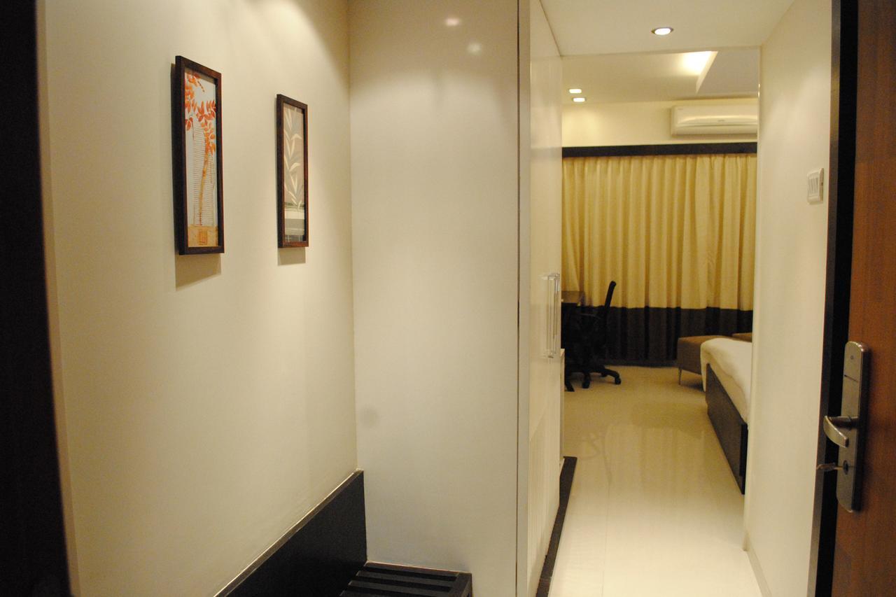 Hotel Landmark Ratnāgiri Esterno foto